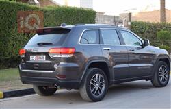 جیپ گراند شیرۆکی